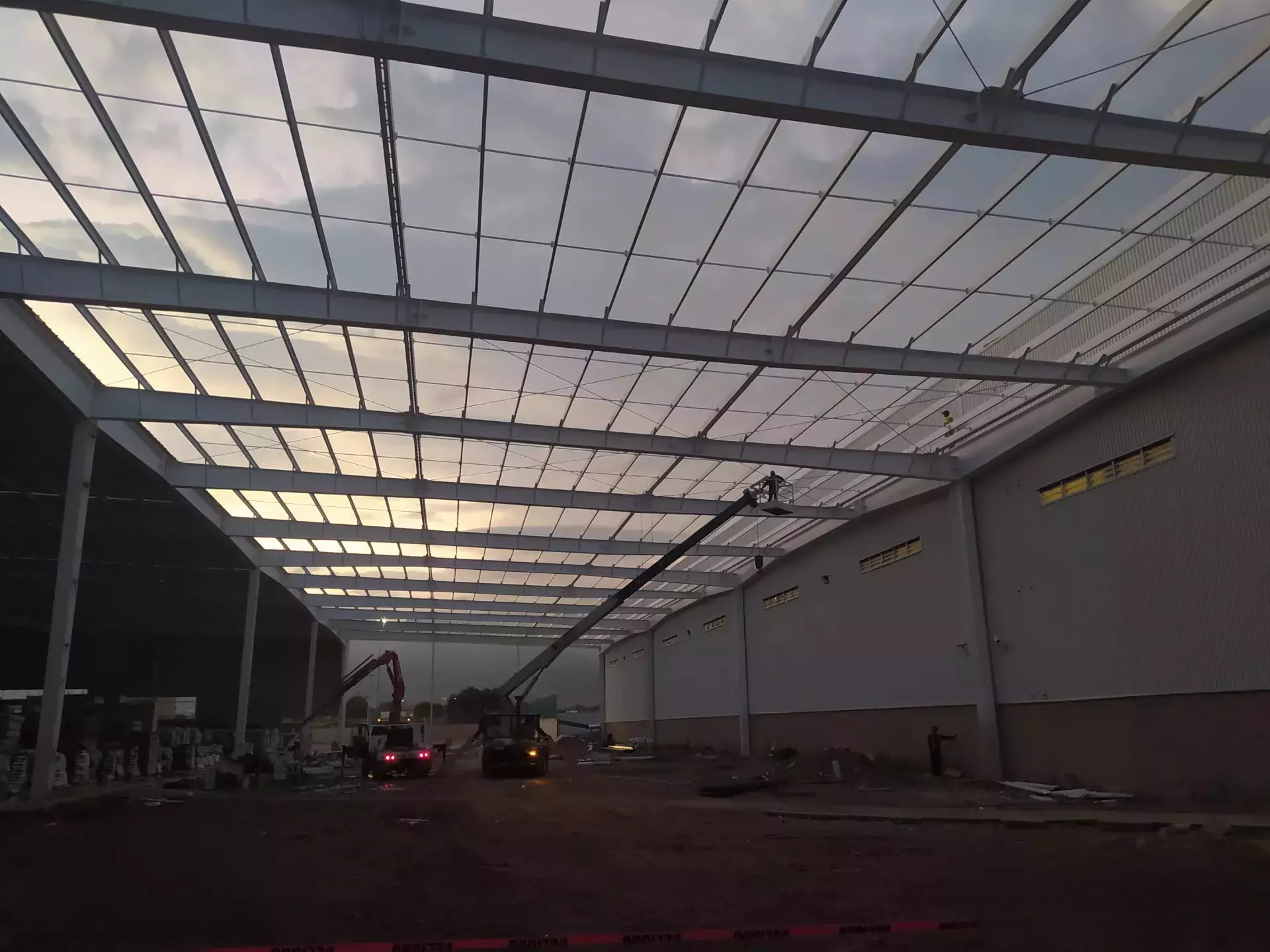 Nave CEDIS I Motomex: estructura y cubierta — 1